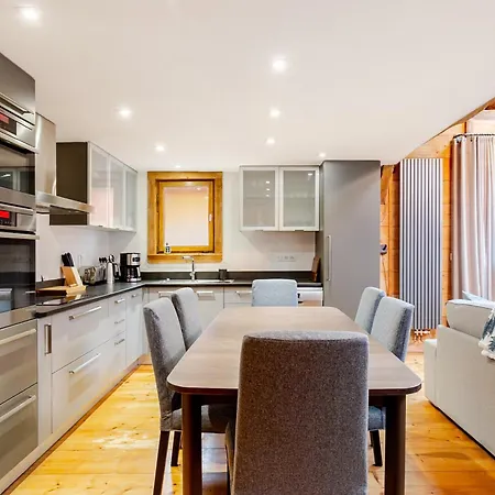 Anemones Chalet, Central, 4 Bedrooms, Sauna And Parking Chalet *