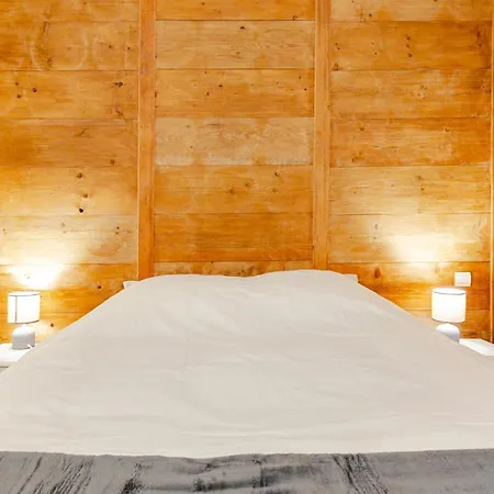 Chalet Anemones Chalet, Central, 4 Bedrooms, Sauna And Parking *