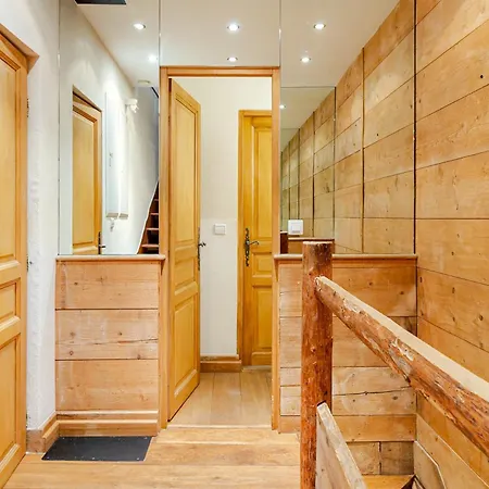 Anemones Chalet, Central, 4 Bedrooms, Sauna And Parking Chalet *