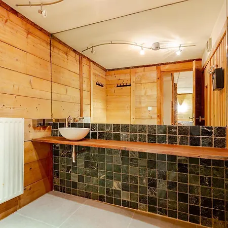 Anemones Chalet, Central, 4 Bedrooms, Sauna And Parking Chamonix