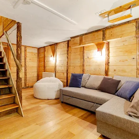 Chalet Anémones Chalet, Central, 4 Bedrooms, Sauna&parking